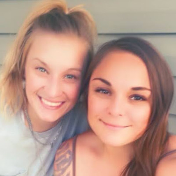 Meet your Posher, Allie - Picture 1 of 1